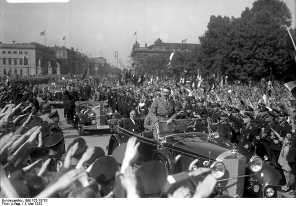 Bundesarchiv Bild 102 15783  Berlin  Lustgarten  Maikundgebung 1933
